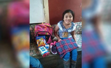 Entrega útiles y uniformes 2019